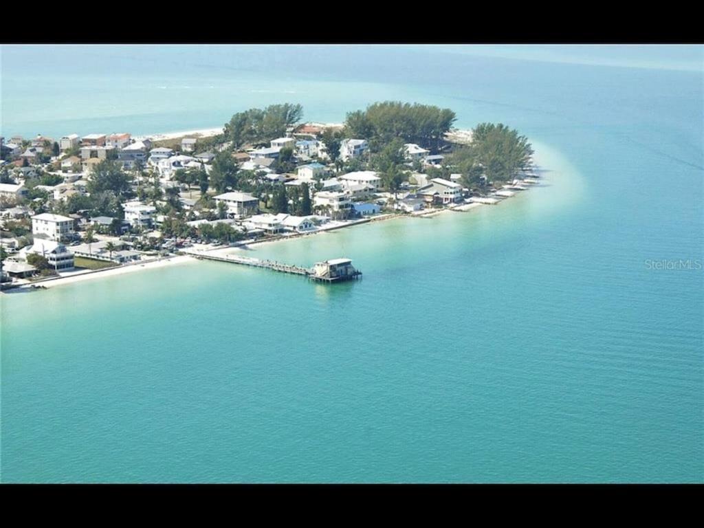 Ami/Holmes Beach - 3/2 Home - Private Heated Pool And Yard - Walk To Beach Exterior photo